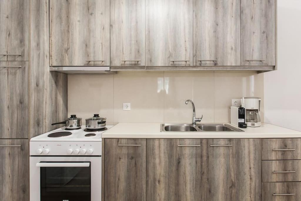 Splendid Full 5Bdr/3Bath/2Kitchens Mansion In Ath Apartment Athens Exterior photo